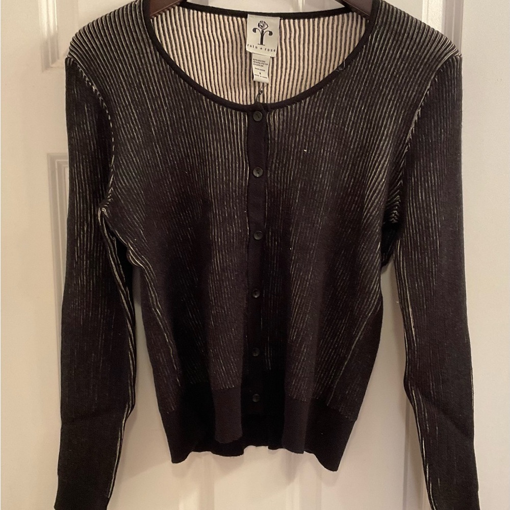 Rain + Rose Cardigan Sweater - NWT - Size Medium - Black / Beige - Picture 2 of 7